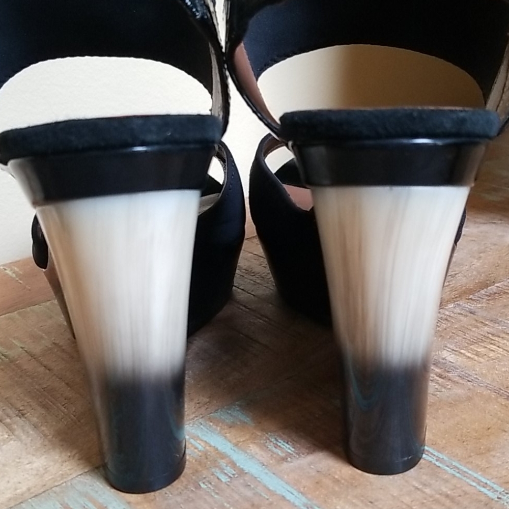 NWOT Donald J. Pliner Dyno 2 Tone Wedges - SZ 10 - Picture 6 of 7